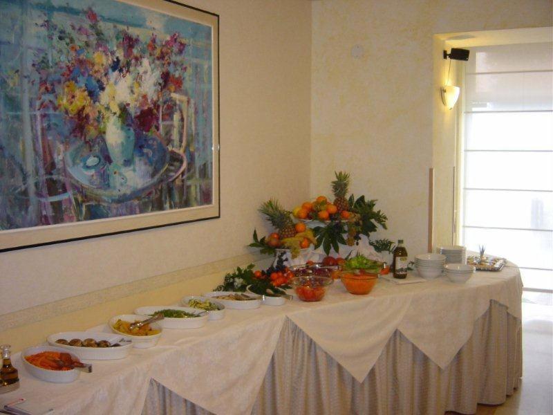Hotel Fraderiana Torri Del Benaco Ngoại thất bức ảnh