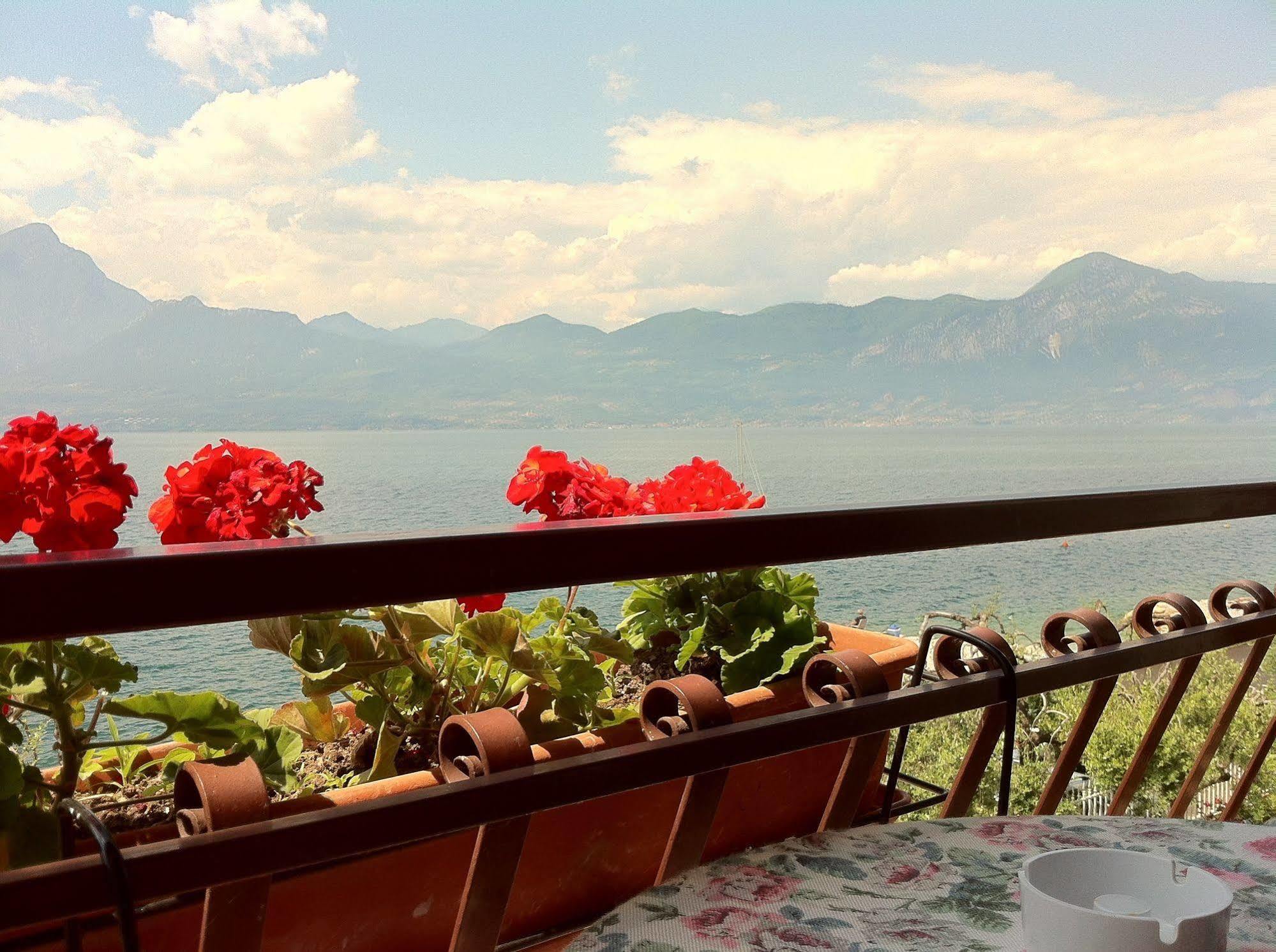 Hotel Fraderiana Torri Del Benaco Ngoại thất bức ảnh